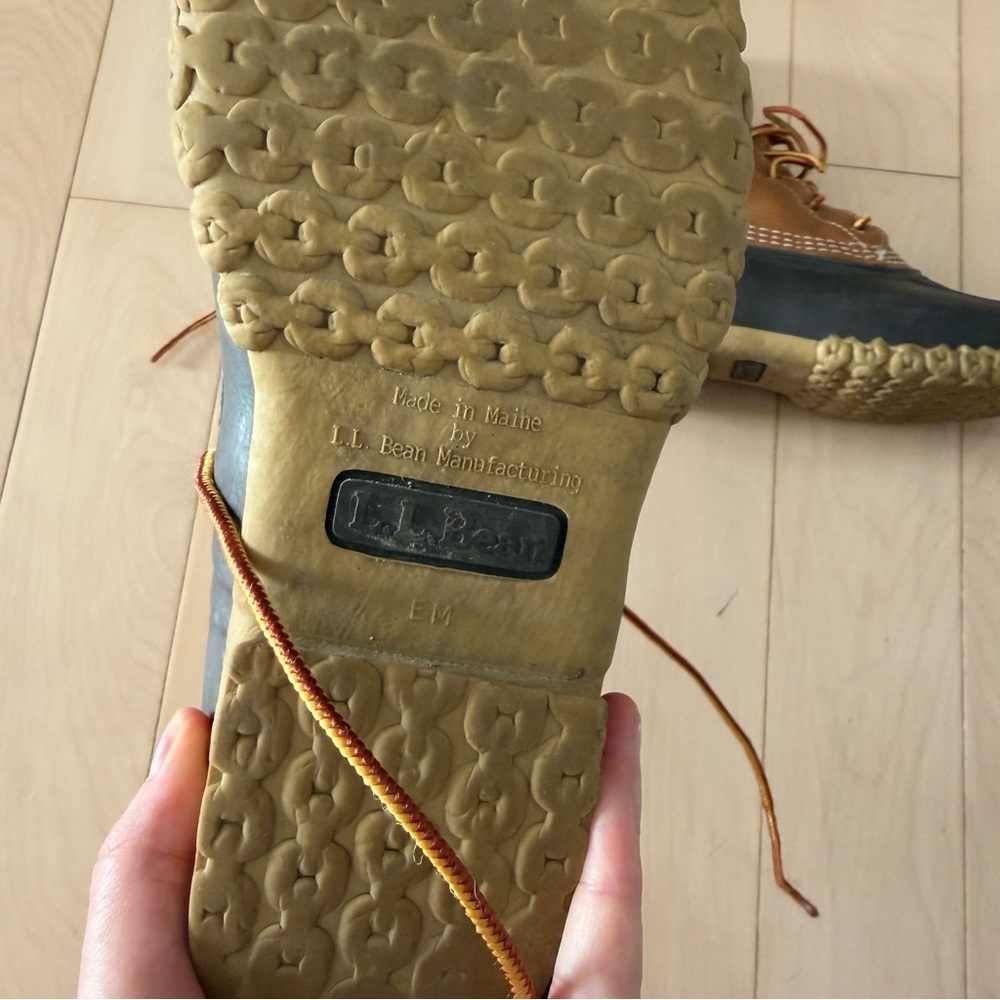 L.L. Bean Bean Boots 8” - Picture 4 of 4
